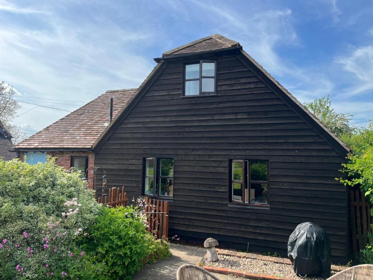 The Annexe At Walnut Tree Cottage Hope under Dinmore Bagian luar foto