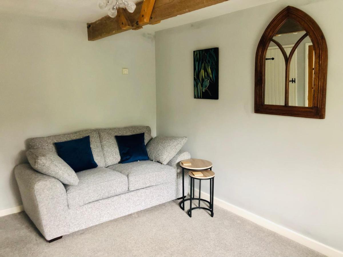 The Annexe At Walnut Tree Cottage Hope under Dinmore Bagian luar foto