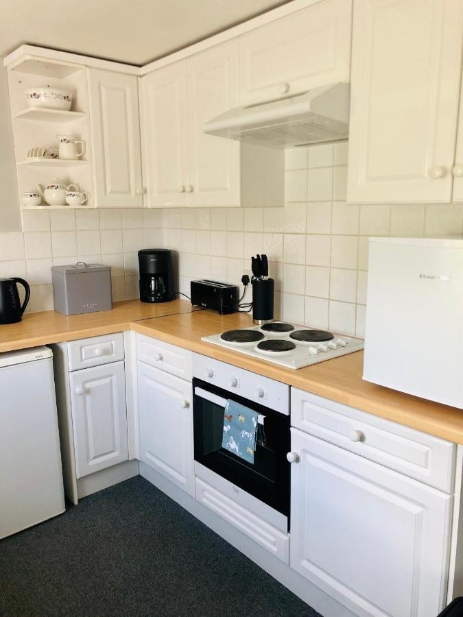 The Annexe At Walnut Tree Cottage Hope under Dinmore Bagian luar foto