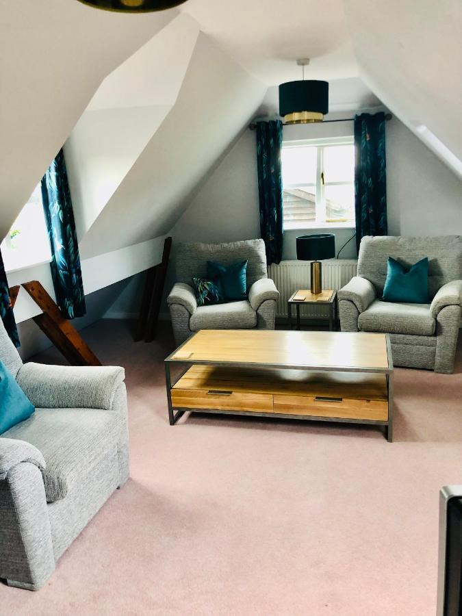 The Annexe At Walnut Tree Cottage Hope under Dinmore Bagian luar foto